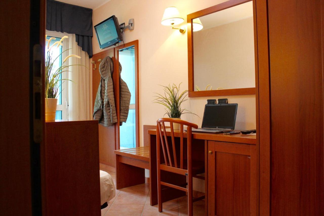 Hotel Jole Cesenatico Eksteriør bilde