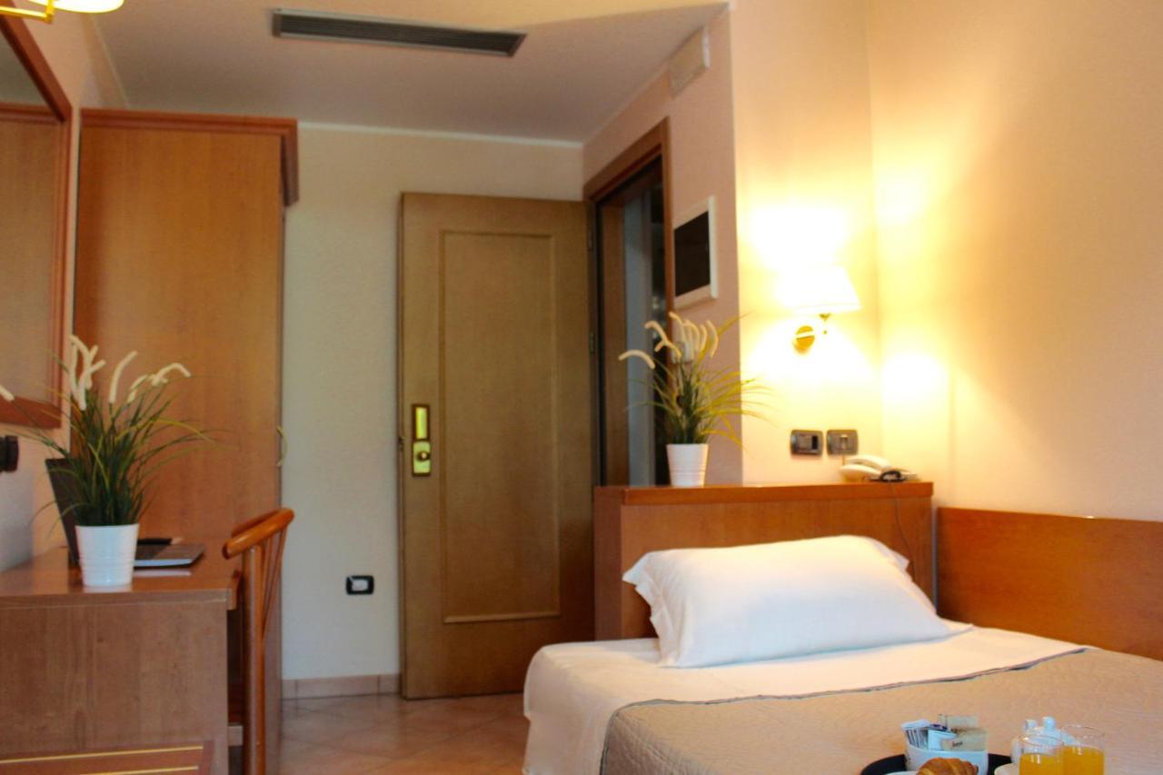 Hotel Jole Cesenatico Eksteriør bilde