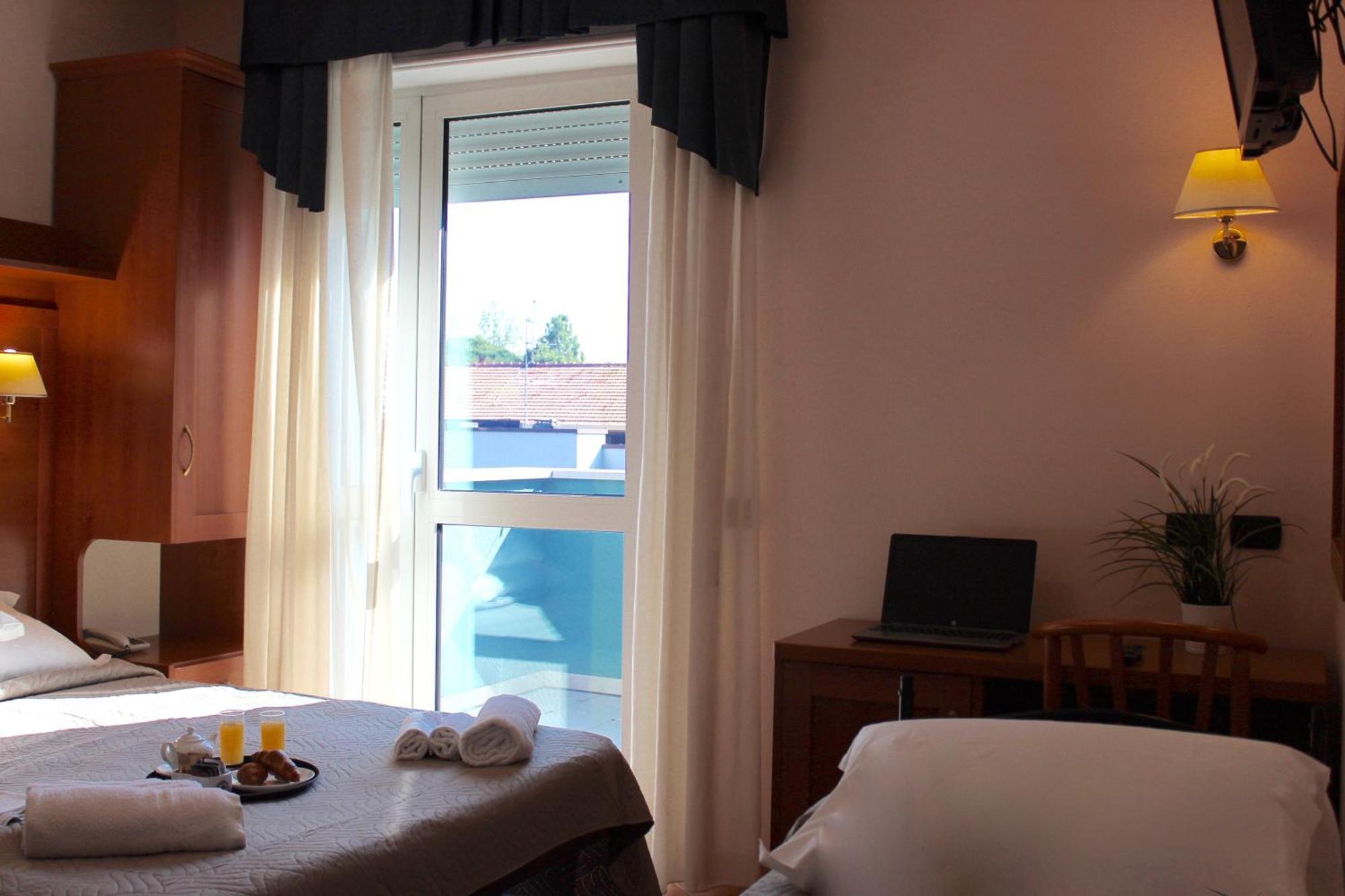 Hotel Jole Cesenatico Eksteriør bilde