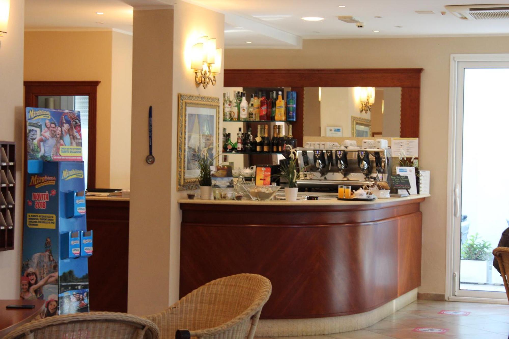 Hotel Jole Cesenatico Eksteriør bilde